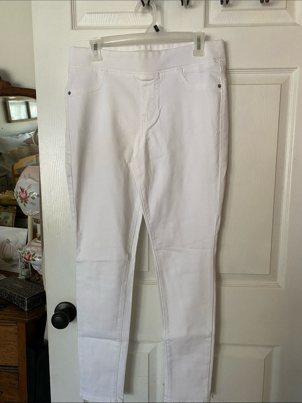 Old Navy White Stretch Jeggings - Slim Fit